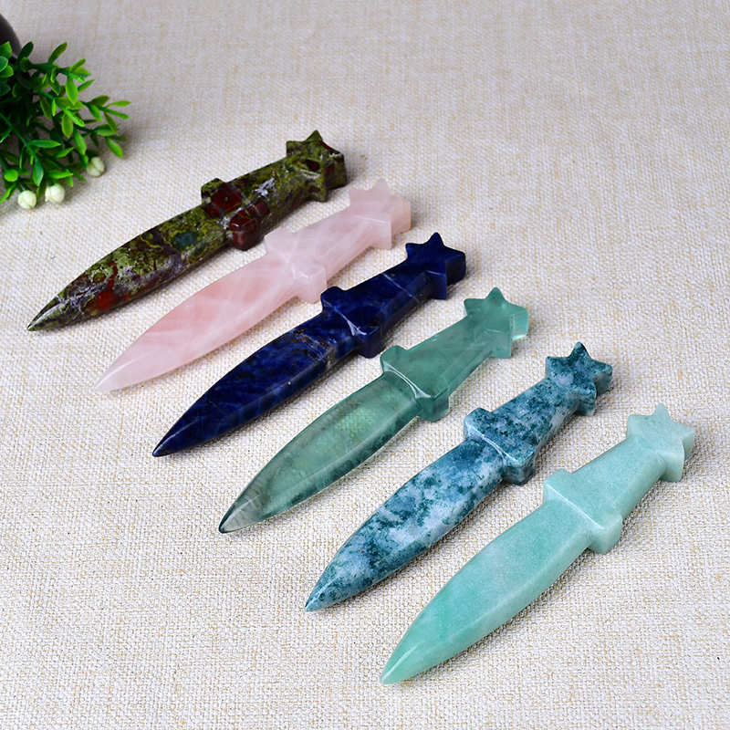 Natural Crystal Carved Witch's – Essential Gardening Tools Bewertung und Preis
